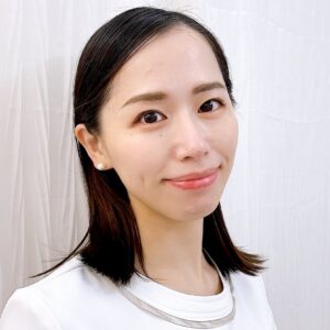 下山 里奈